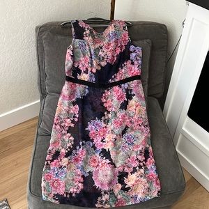 Gorgeous sleeveless sheath dress floral. Priced to sell!
